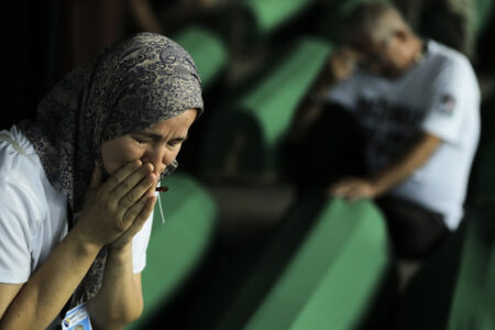 28 Jahre endloser Schmerz: Gedenken an das Massaker von Srebrenica anlässlich seines Jahrestages