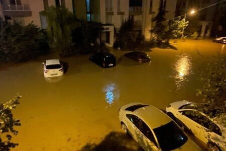 Başakşehir Çam und Sakura City Hospital überschwemmt!