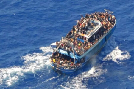 BBC: Griechische Küstenwache übt Druck auf Überlebende der Bootskatastrophe aus