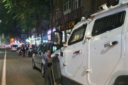 Bei der Schuldentilgungsschlägerei in Diyarbakir wurden Schüsse abgefeuert.
