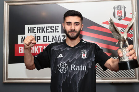 Beşiktaşs Neutransfer Emrecan Bulut verließ das Training zur Hälfte