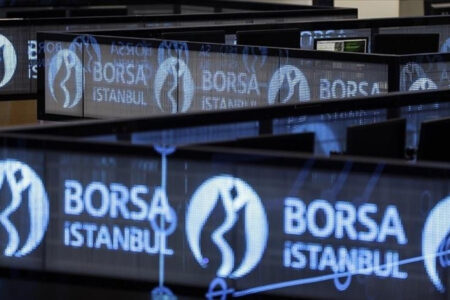 BIST 100-Index bei 6.379,29 Punkten