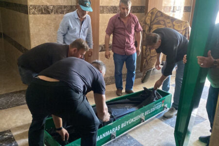 Das aus dem 8. Stock in Kahramanmaraş gestürzte Personal konnte nicht gerettet werden.