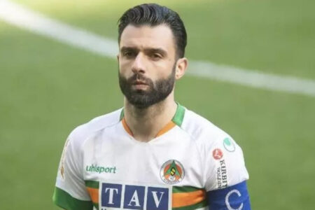 Der griechische Fußballspieler Tzavellas ist bei Pendikspor