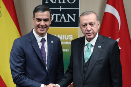Der spanische Ministerpräsident Sánchez versprach Präsident Erdoğan die EU-Mitgliedschaft
