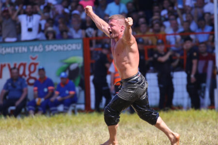 Die Finalisten des Historical Kırkpınar Oil Wrestling stehen fest