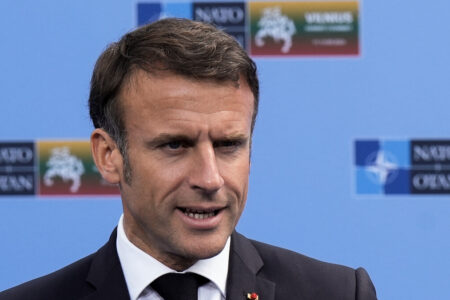 Französischer Präsident Macron: Wir werden Langstreckenraketen in die Ukraine schicken