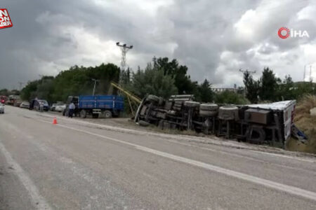 Mit der Solidarität der Bauern wurden LKW-Ladungen Gerste auf der Straße in Amasya eingesammelt.