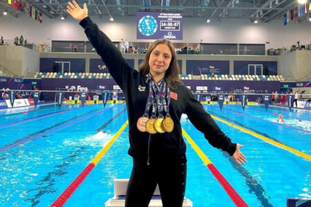 Nationalschwimmerin Merve Tuncel gewann die Silbermedaille