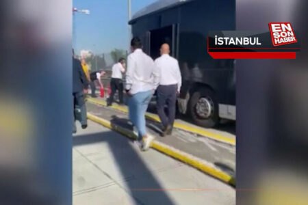 Passagiere des defekten Metrobusses in Istanbul wurden evakuiert
