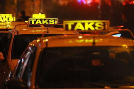 Taxifahrer in Istanbul forderten eine 100-prozentige Erhöhung ihrer Tarife