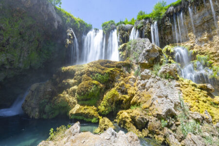 Yerköprü-Wasserfall, eine der Naturschönheiten von Konya