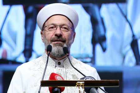 Ali Erbaş: Gesellschaften, denen es an moralischen jungen Menschen mangelt, verlieren die Hoffnung