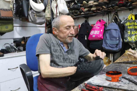 Als die Schuhpreise stiegen, wuchs in Samsun das Interesse an Handwerkern