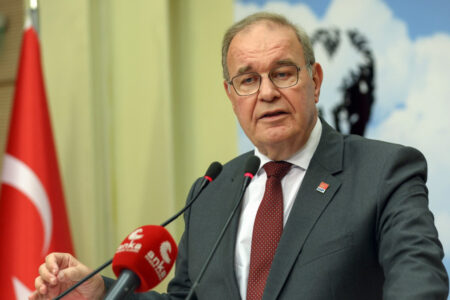 CHP wird das Parlament zu einer unglaublichen Sitzung einberufen