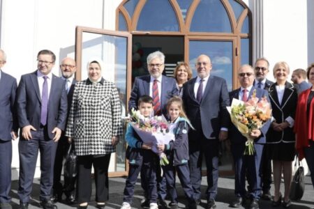 Das Georgia-Gebäude der türkischen Maarif-Stiftung wurde eröffnet