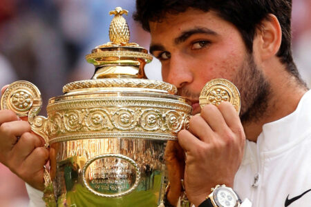 Der junge Alcaraz, der Djokovic besiegte, wird erstmals Wimbledon-Champion