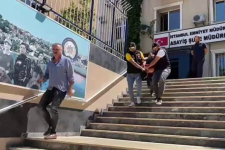 Der Verdächtige, der den Polizisten durch Missachtung der Haltewarnung in Istanbul zum Märtyrer gemacht hatte, wurde festgenommen