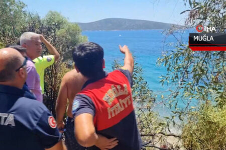 Der Verdächtige, der ins Meer ging, nachdem er in Bodrum ein Feuer gelegt hatte, war in Gefahr zu ertrinken