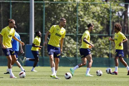 Dusan Tadic ging zu seiner ersten Trainingseinheit