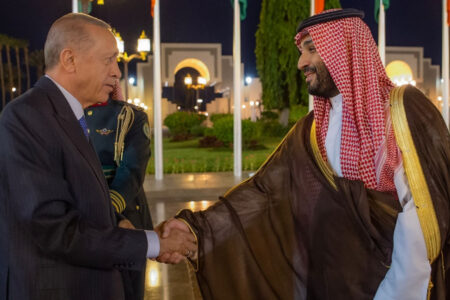 Historischer Bruderschaftsschwerpunkt in der saudischen Presse bezüglich Erdogans Besuch