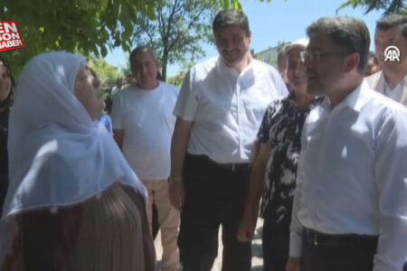 İbrahim Yumaklı ging am 15. Juli in das Dorf, das Heuballen verbrannte, um F-16-Jets zu stoppen