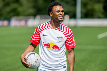 Lois Openda ist offiziell in Leipzig