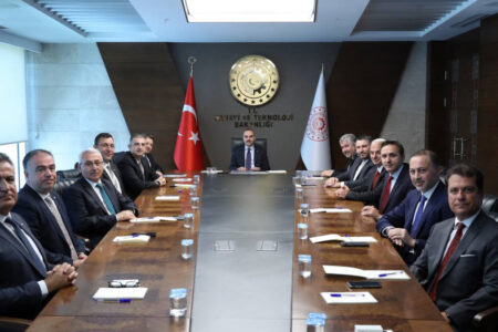 Mehmet Fatih Kacır: Unsere Verteidigungs- und Luftfahrtexporte werden zunehmen