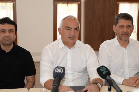 Mehmet Nuri Ersoy: In Antalya werden etwa 14 bis 15 Millionen Besucher erwartet