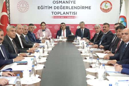 Minister Tekin nahm am Provinztreffen zur Bewertung der Bildung in Osmaniye teil