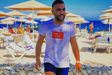 Nachbarschaftswächter wurde neben seiner kleinen Tochter in Izmir getötet