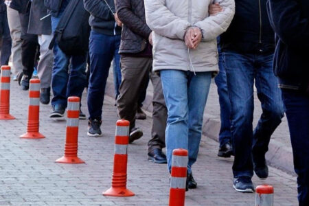 Operation gegen illegale Einwanderer-Organisatoren in Istanbul: 20 Personen festgenommen