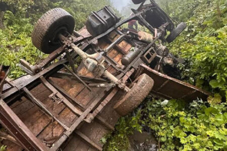 1 Person starb in einem Pickup, der in Rize in eine Klippe stürzte