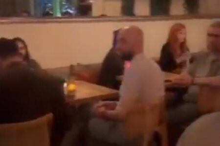 Das Café, das in Cihangir eine „Speed-Dating“-Veranstaltung organisiert hatte, war geschlossen