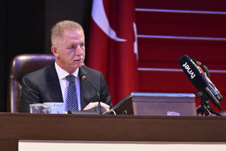 Davut Gül: Wir werden das Betteln in Istanbul komplett abschaffen