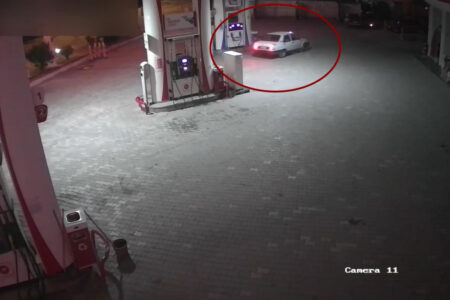 Er fuhr seine Freunde mit dem Auto, das er in Konya gestohlen hatte, herum und sagte: „Ich habe ein neues Auto gekauft.“