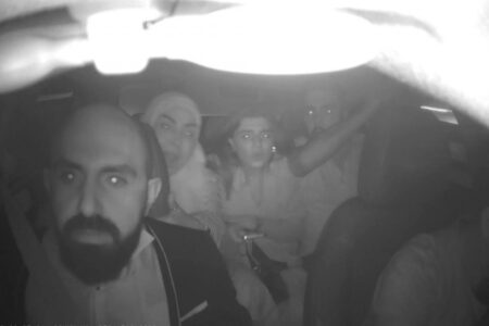 Er prallte gegen ein Taxi, das nach einer Straße in Kağıthane fragte
