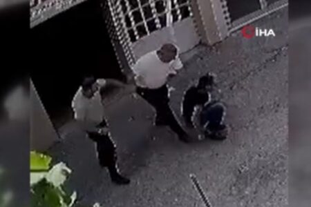Er schlug den Dieb, den er in Bursa gefasst hatte, zu Boden
