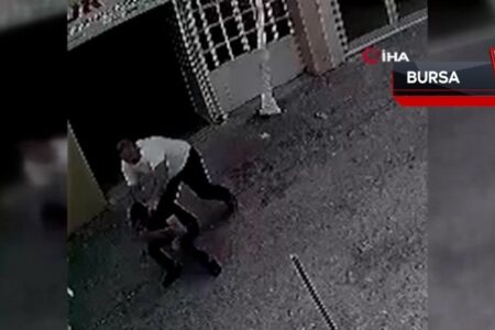 Er schlug den Dieb, den er in Bursa gefasst hatte, zu Boden