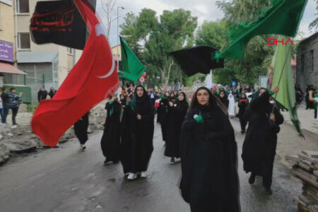 Gedenken an die Karbala-Märtyrer in Kars
