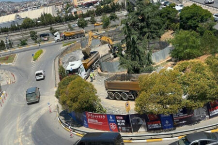 IMM begann mit der Wiedereröffnung des mit Trümmern verschlossenen U-Bahn-Schachttunnels