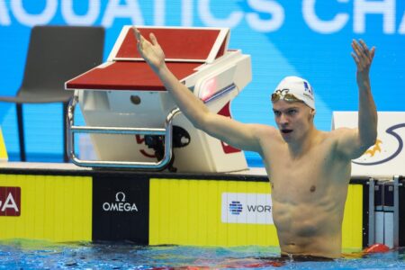 Leon Marchand hat den Weltrekord über 400 Meter Lagen gebrochen