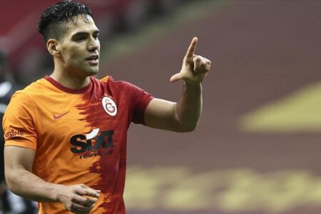 Radamel Falcaos neue Station ist Saudi-Arabien