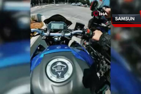 Vaters Rat von der Verkehrspolizei in Samsun an einen schnell fahrenden jungen Mann auf einem Motorrad