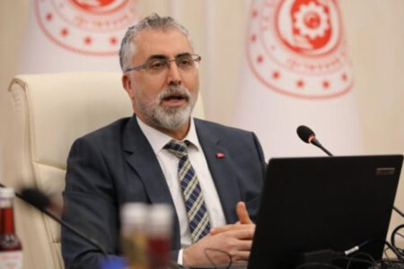 Vedat Işıkhan: Wir werden die Tarifverhandlungen mit einem Kompromiss beenden