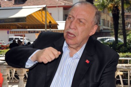 Der ehemalige Minister Yaşar Okuyan liegt auf der Intensivstation