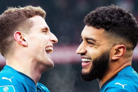 Der PSV besiegte Feyenoord in einem Spiel, das ganz nah an der Spitze liegt