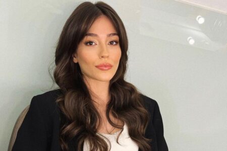 Meltem Akçöl war von ihren Schneeposen verzaubert!  „Gefällt mir“-Button ist abgestürzt…