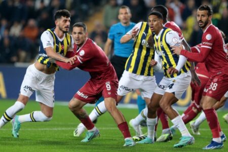 Sivasspor-Spieler rebellieren gegen den Schiedsrichter des Fenerbahçe-Spiels