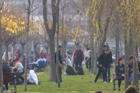 Am ersten Tag des Jahres waren in Istanbul Parks und Ufer überfüllt